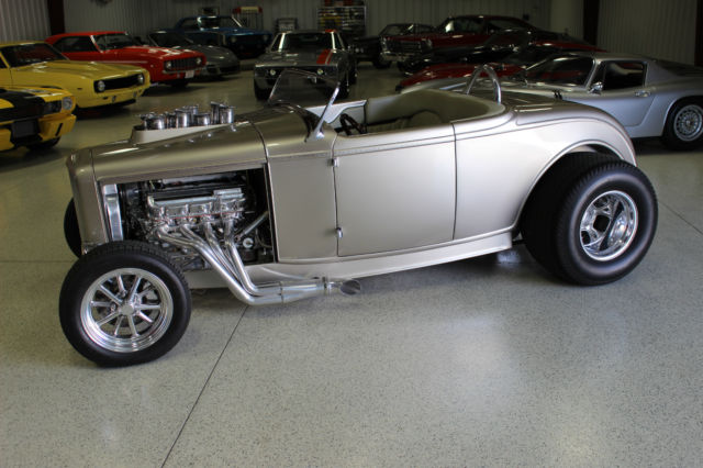 1932 Mercedes smoked silver Ford Other
