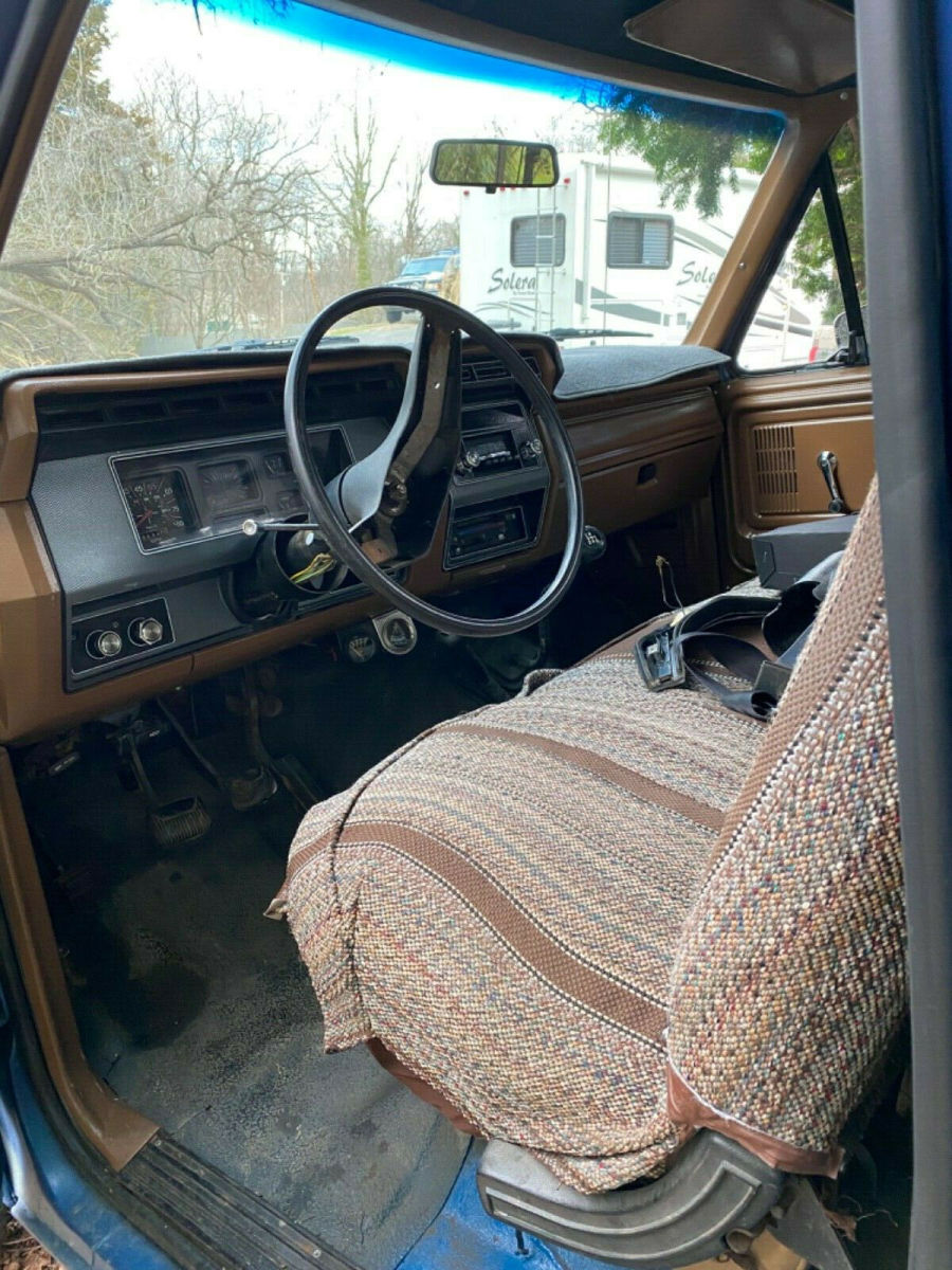 1984 Blue Ford F-250 Standard Cab Pickup