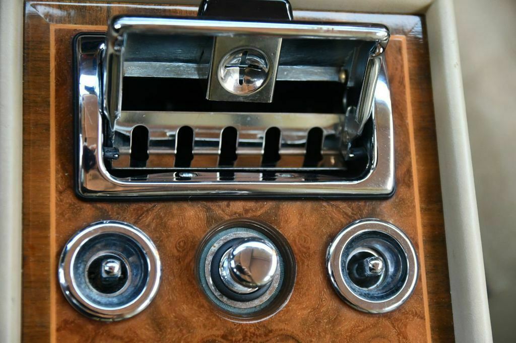 1993 Blue Rolls-Royce Silver Spirit/Spur/Dawn Sedan