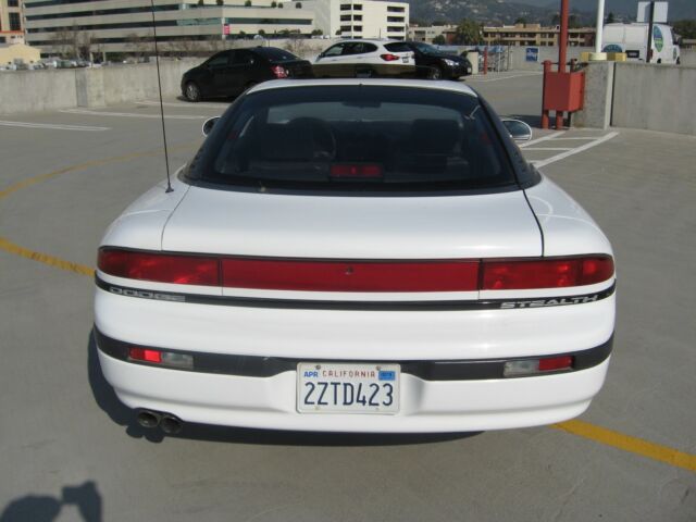 1992 White Dodge Stealth Coupe