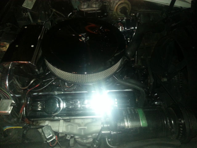 1974 White Chevrolet Corvette Coupe