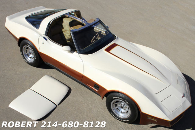 1981 2 TONE Chevrolet Corvette Coupe