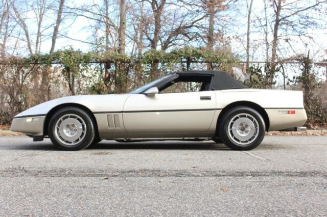 1986 Tan Chevrolet Corvette Convertible