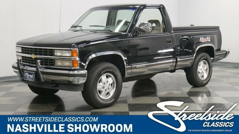 1993 Black Chevrolet C/K Pickup 1500 Pickup Truck