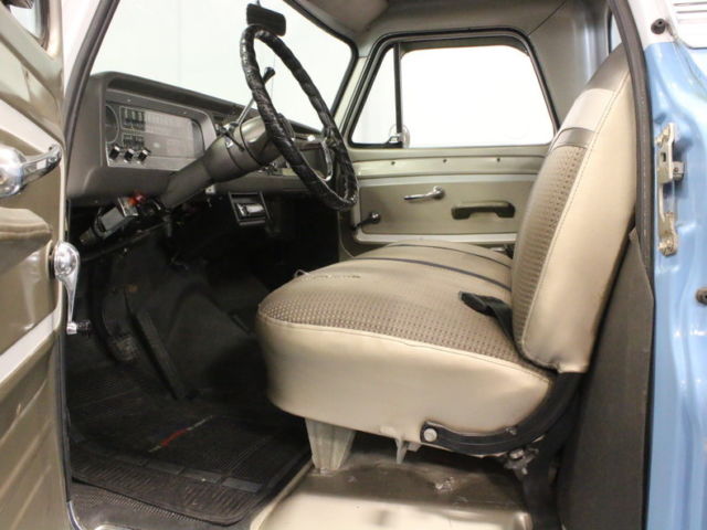 1966 Blue Chevrolet C-10 Pickup (Truck)