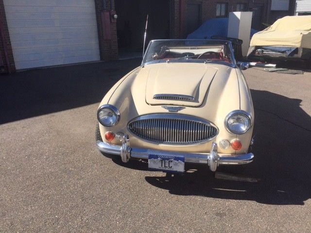 1967 Khaki Brown Austin Healey 3000 Convertible