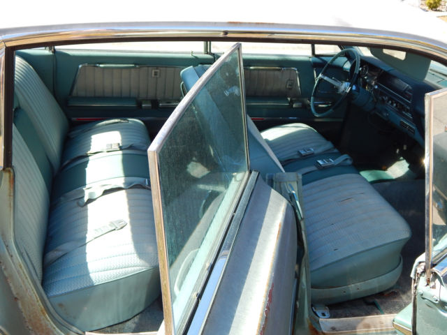 1964 Aquamarine Cadillac Series 62 / 6200 Sedan