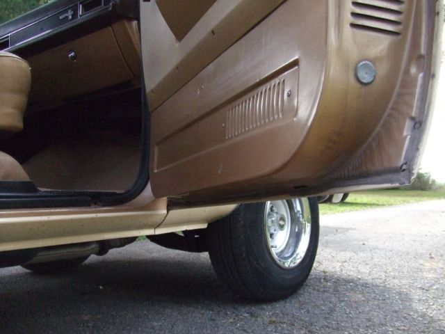 1986 Gold Chevrolet C-10