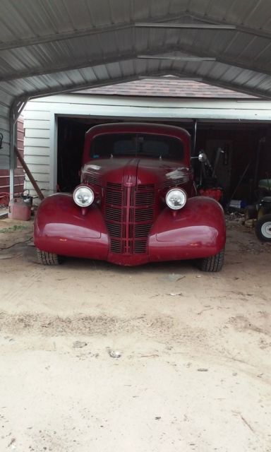 1937 Red Ford 37 pontiac Sedan