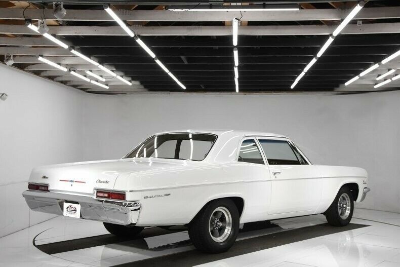 1966 White Chevrolet Bel Air/150/210 Hardtop