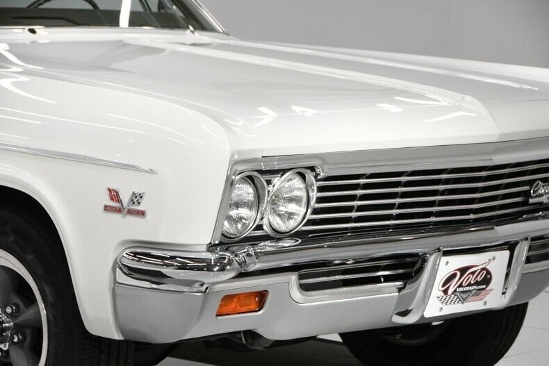 1966 White Chevrolet Bel Air/150/210 Hardtop