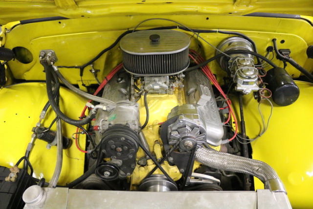 1968 Yellow Chevrolet C-10 Pickup (Truck)
