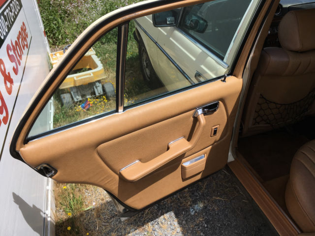 1985 Light Ivory Mercedes-Benz 300-Series Sedan