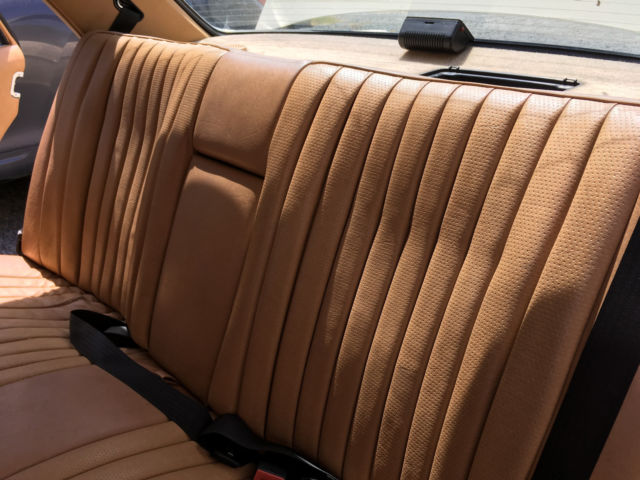 1985 Light Ivory Mercedes-Benz 300-Series Sedan