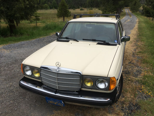1985 Light Ivory Mercedes-Benz 300-Series Sedan