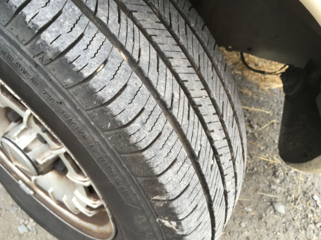 1985 Light Ivory Mercedes-Benz 300-Series Sedan