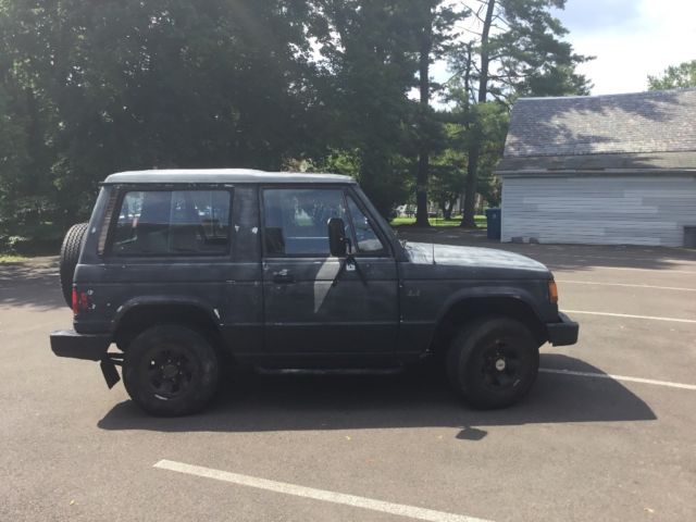 1989 Gray Mitsubishi Montero SUV