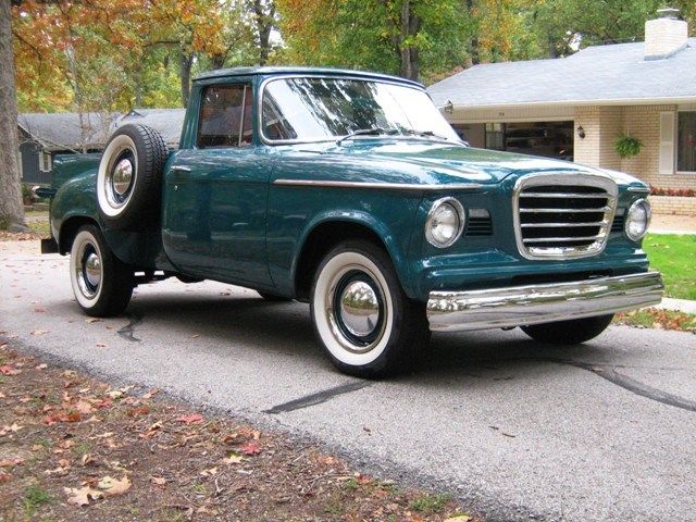 1963 Green Studebaker 8E5 Standard Cab Pickup
