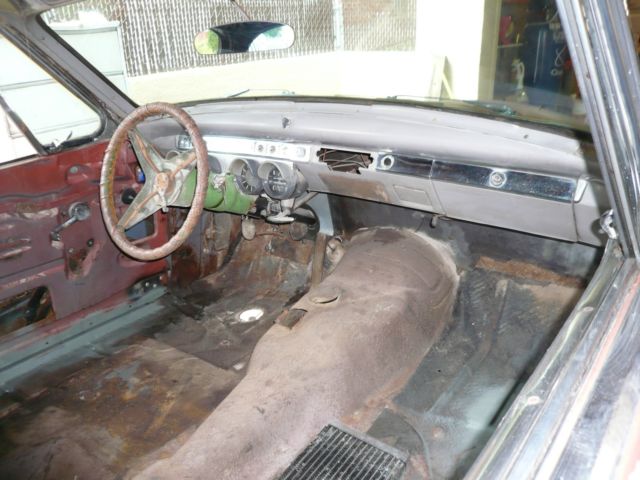 1953 red/baige Studebaker hardtop Coupe