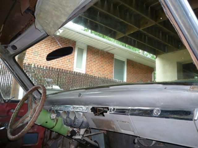 1953 red/baige Studebaker hardtop Coupe