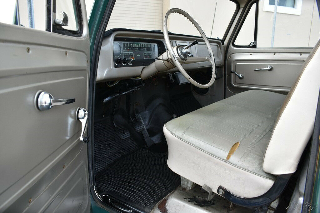 1965 Green Chevrolet C10 Pickup Truck