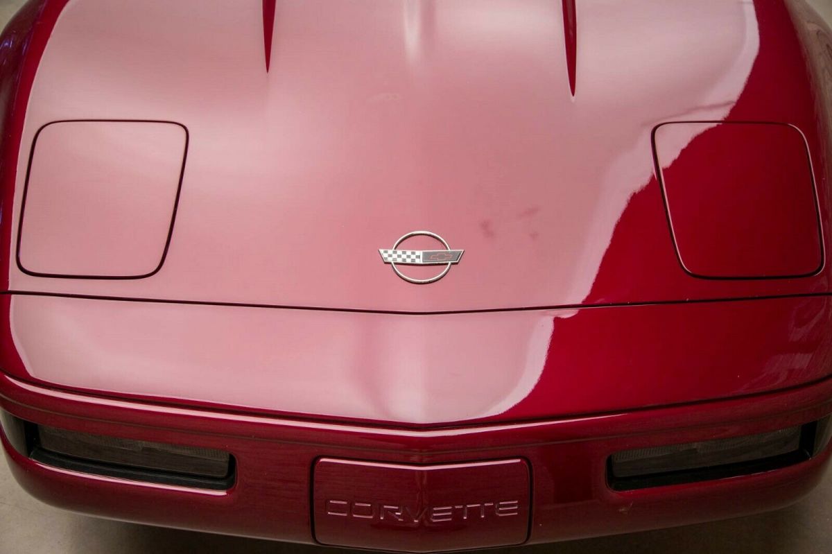 1993 Maroon Chevrolet Corvette Coupe