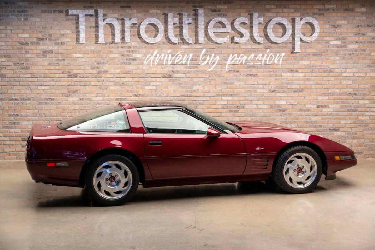 1993 Burgundy Chevrolet Corvette Coupe
