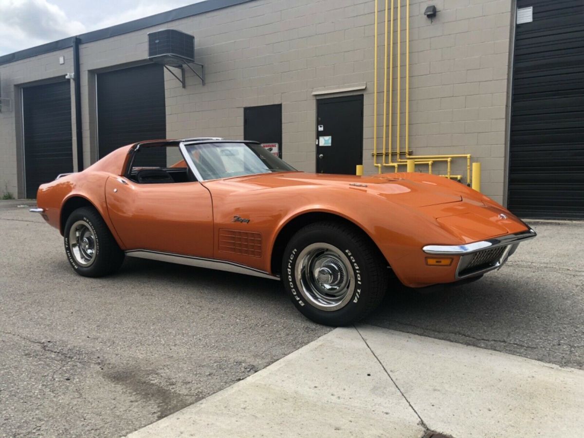 1971 Orange Chevrolet Corvette Coupe