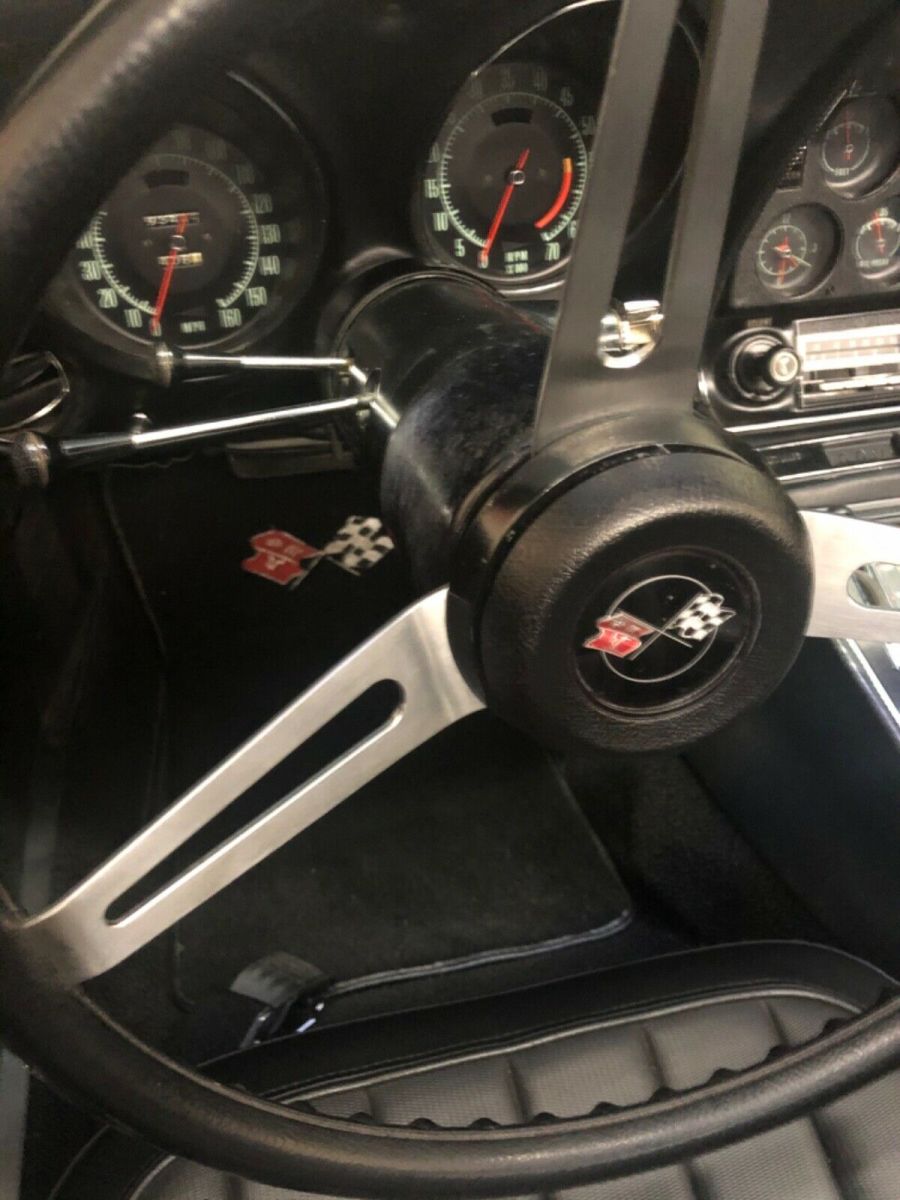 1971 Orange Chevrolet Corvette Coupe