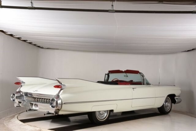 1959 Ivory Cadillac 62 Convertible