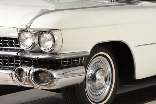 1959 Ivory Cadillac 62 Convertible
