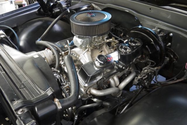 1969 Metallic Gunmetal Chevrolet C-10 Short bed pick up