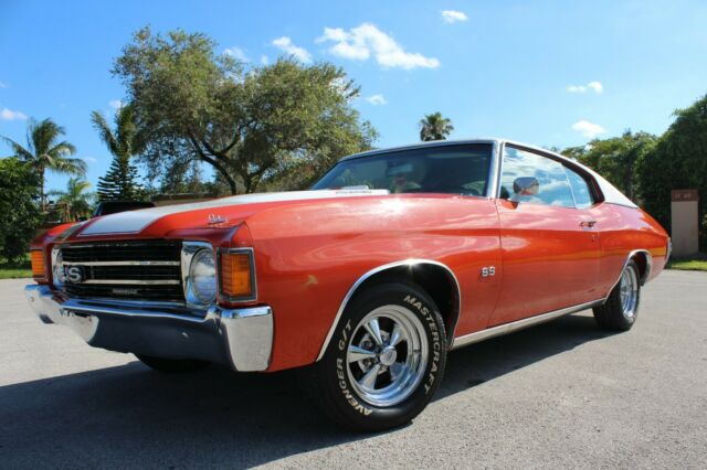 1972 Orange Chevrolet Chevelle Coupe