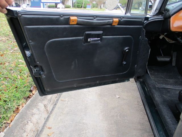 1962 Peacock Dark Blue/Green Austin Healey 3000 Convertible