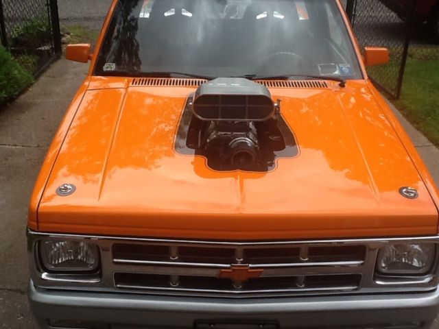 1983 Orange Chevrolet S-10
