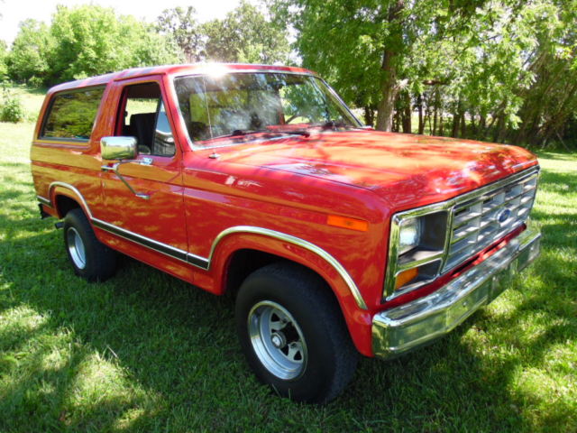 1984 Red Ford Bronco Removable Top