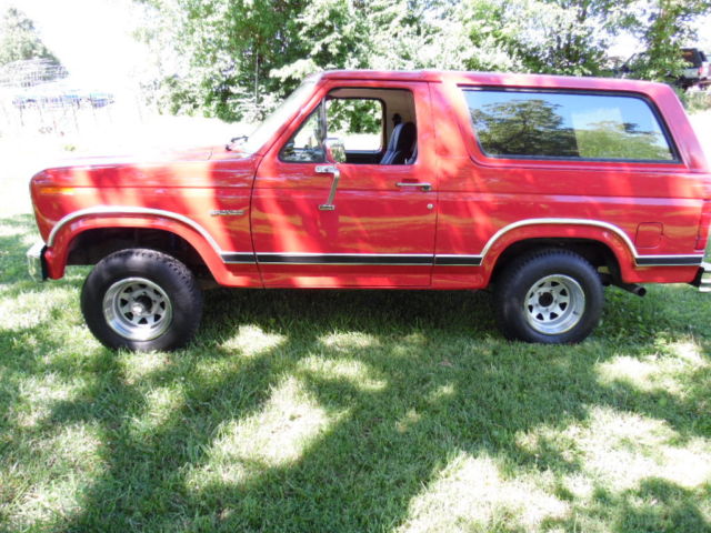 1984 Red Ford Bronco Removable Top