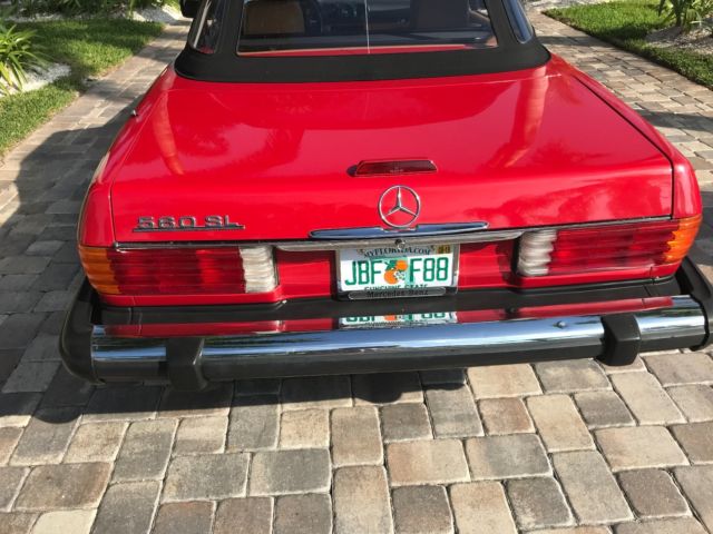 1989 Red Mercedes-Benz SL-Class Two door convertabile