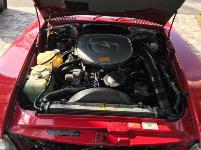 1989 Red Mercedes-Benz SL-Class Two door convertabile