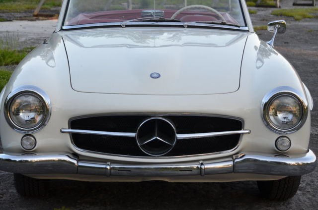 1960 White Mercedes-Benz SL-Class Convertible