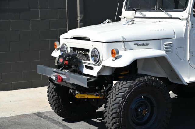 1977 Grey Toyota Land Cruiser SUV