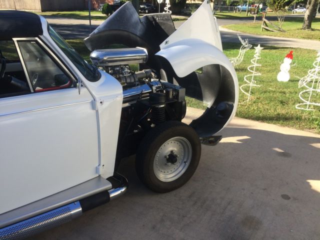 1973 White Volkswagen Beetle - Classic Convertible