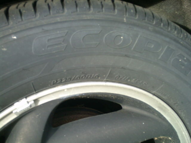 1990 Black Ford Thunderbird 2 door