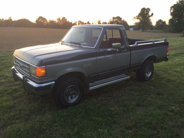 1988 Silver and Grey Ford F-150 Truck