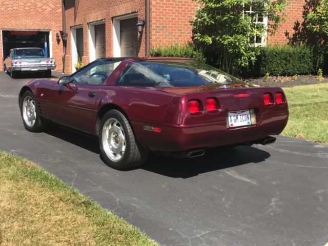 1993 Ruby Rec Chevrolet Corvette Coupe
