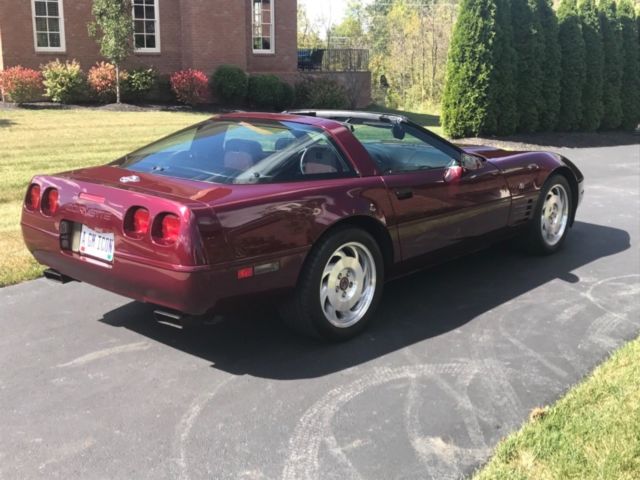 1993 Ruby Rec Chevrolet Corvette Coupe