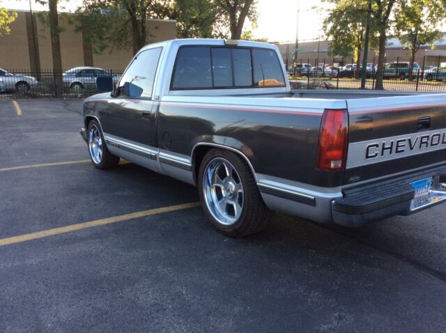 1992 Silver Chevrolet Silverado 1500 Standard Cab Pickup