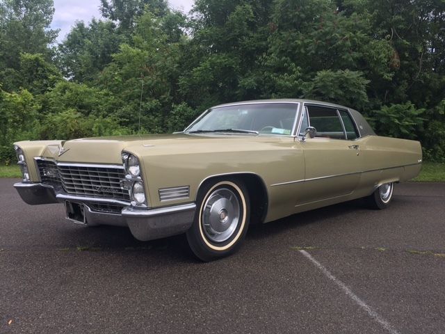 1967 Green Cadillac DeVille Coupe