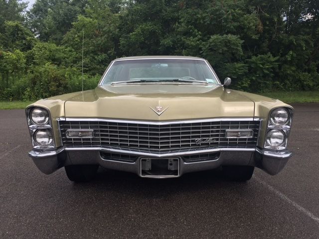 1967 Green Cadillac DeVille Coupe