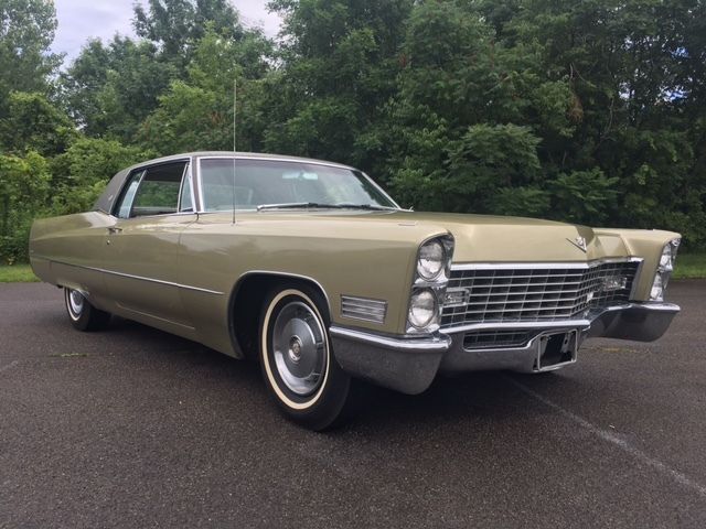 1967 Green Cadillac DeVille Coupe